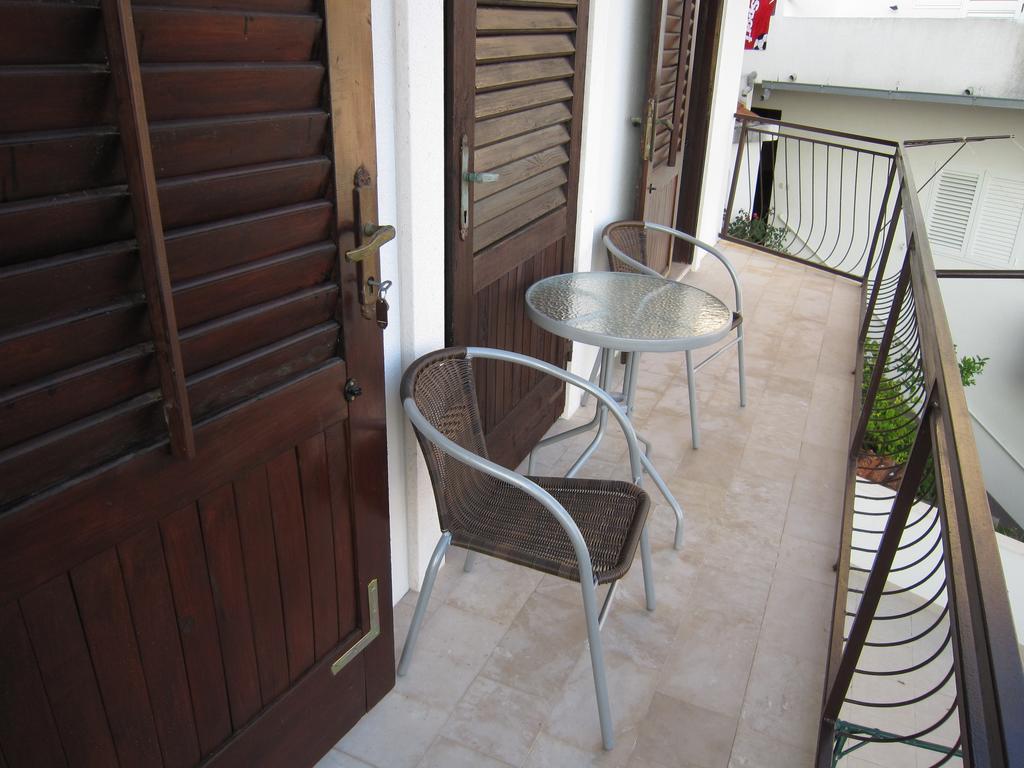 Holiday Home Mona Igrane Habitación foto